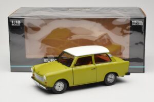 Trabant 601 Zelený Sun Star 1:18 4289 Kov – obrázek 8 z 8