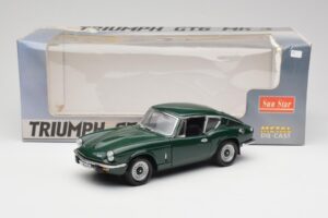 Triumph GT6 Mk3 Zelený Sun Star 1:18 1055 Kov – obrázek 8 z 8
