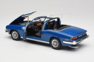 Triumph Stag Mk1 Sapphire Blue Revell 1:18 8815 Kov – obrázek 5 z 8