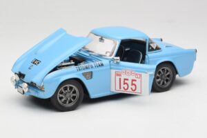 Triumph TR4 Rally Car Revell 1:18 8773 Kov – obrázek 2 z 8