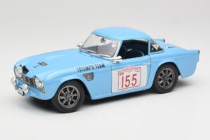 Triumph TR4 Rally Car Revell 1:18 8773 Kov