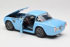 Triumph TR4 Rally Car Revell 1:18 8773 Kov – obrázek 5 z 8