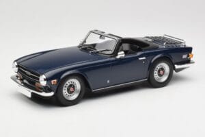Triumph TR6 PI Tmavě Modrý Minichamps 1:18 155132032 Kov