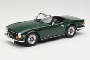 Triumph TR6 PI Tmavě Zelený Minichamps 1:18 155132030 Kov