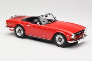 Triumph TR6 PI Červený Minichamps 1:18 155132031 Kov – obrázek 4 z 6