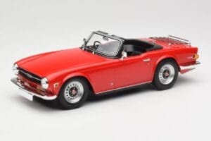 Triumph TR6 PI Červený Minichamps 1:18 155132031 Kov