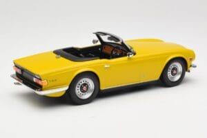 Triumph TR6 RHD Žlutý Minichamps 1:18 155132034 Kov – obrázek 2 z 6