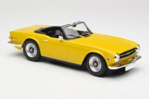 Triumph TR6 RHD Žlutý Minichamps 1:18 155132034 Kov – obrázek 4 z 6