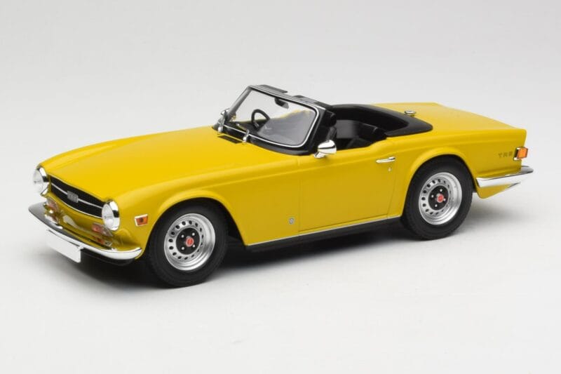 Triumph TR6 RHD Žlutý Minichamps 1:18 155132034 Kov