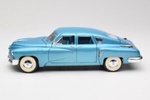 Tucker Torpedo Modrý Road Signature 1:18 92268 Kov – obrázek 4 z 8