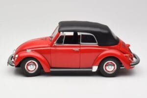 Volkswagen 1302 LS Kabriolet Červený Revell 1:18 08470 Kov – obrázek 4 z 8