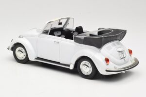 Volkswagen 1302 LS Kabriolet Bílý Revell 1:18 8415 Kov – obrázek 7 z 8