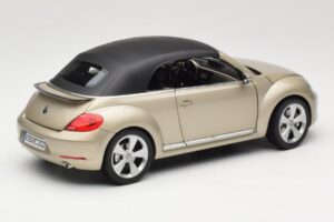 Volkswagen Beetle A5 Kabriolet Šedý Kyosho 1:18 5C3099302P7W Kov – obrázek 3 z 8