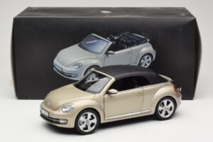 Volkswagen Beetle A5 Kabriolet Šedý Kyosho 1:18 5C3099302P7W Kov – obrázek 8 z 8