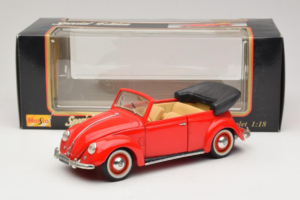 Volkswagen Beetle Kabriolet Červený Maisto 1:18 56010 Kov – obrázek 8 z 8