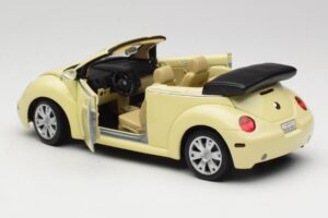 Volkswagen Beetle Kabriolet Žlutý Gate 1:18 VW24108 Kov – obrázek 5 z 8