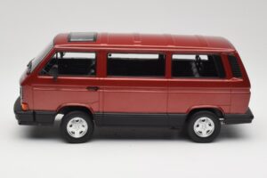 Volkswagen Bus T3 Multivan Magnum Mars Red Metallic KK-Scale 1:18 KKDC180991 Kov – obrázek 3 z 6