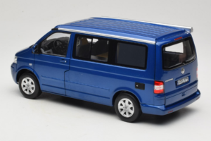 Volkswagen California T4 Ravenna Blue Metallic Norev 1:18 188607 Kov – obrázek 7 z 8