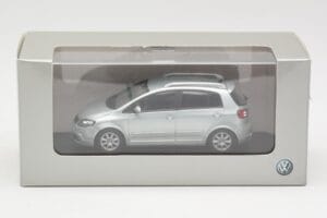 Volkswagen Cross Golf Mk5 Stříbrný Minichamps 1:43 400054370 Kov – obrázek 4 z 4