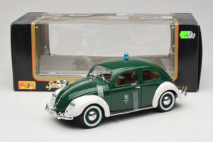 Volkswagen Export Sedan Police Maisto 1:18 56004 Kov – obrázek 6 z 6