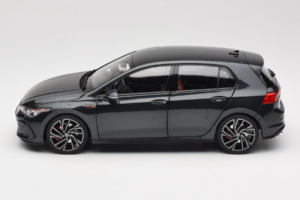 Volkswagen Golf GTI Mk8 Černý Metallic Norev 1:18 188591 Kov – obrázek 4 z 8