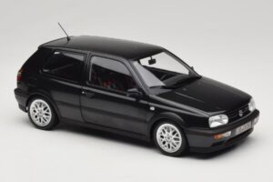 Volkswagen Golf Mk3 GTI Black Metallic Norev 1:18 188415 Kov – obrázek 6 z 8
