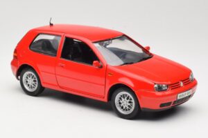 Volkswagen Golf Mk4 GTI Červený Revell 1:18 08943 Kov – obrázek 6 z 8