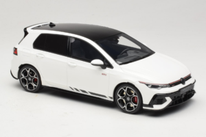 Volkswagen Golf Mk8 GTI Clubsport Pure White Otto 1:18 OT1221 Pryskyřice – obrázek 4 z 6