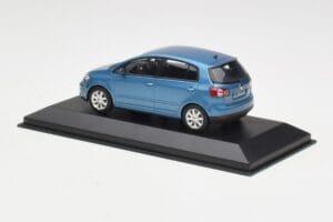 Volkswagen Golf Plus Mk5 Blue Metallic Minichamps 1:43 GOLF002 Kov – obrázek 3 z 4