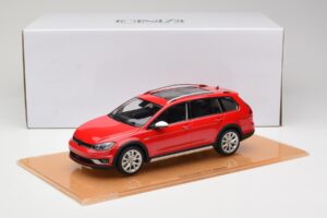 Volkswagen Golf Mk7 Alltrack Tornado Red DNA 1:18 DNA000035 Pryskyřice – obrázek 6 z 6