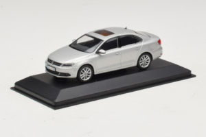 Volkswagen Jetta Mk6 Stříbrný Minichamps 1:43 JETTA002 Kov – obrázek 2 z 4