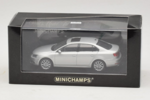 Volkswagen Jetta Mk6 Stříbrný Minichamps 1:43 JETTA002 Kov – obrázek 4 z 4