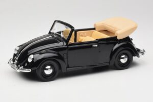 Volkswagen Brouk Kabriolet Černý Maisto 1:18 37800-M6 Kov