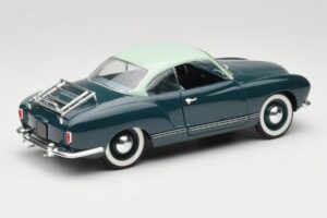 Volkswagen Karmann Ghia Modrý Solido 1:18 8061 Kov – obrázek 3 z 8