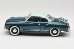 Volkswagen Karmann Ghia Modrý Solido 1:18 8061 Kov – obrázek 4 z 8