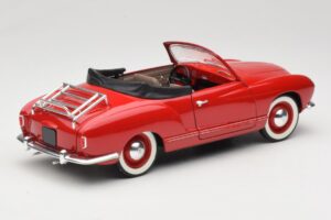 Volkswagen Karmann Ghia Kabriolet Červený Solido 1:18 8058 Kov – obrázek 3 z 8