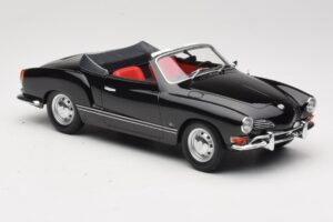 Volkswagen Karmann Ghia Kabriolet Černý Minichamps 1:18 155054031 Kov – obrázek 4 z 6