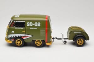 Volkswagen Kool Kombi Army Fighter Green Solido 1:18 S1810901 Kov – obrázek 4 z 8