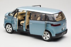 Volkswagen Microbus Concept Světle Zelený Revell 1:18 08444 Kov – obrázek 5 z 8