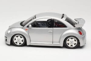 Volkswagen New Beetle RSi Stříbrný Bburago 1:18 3306 Kov – obrázek 4 z 8