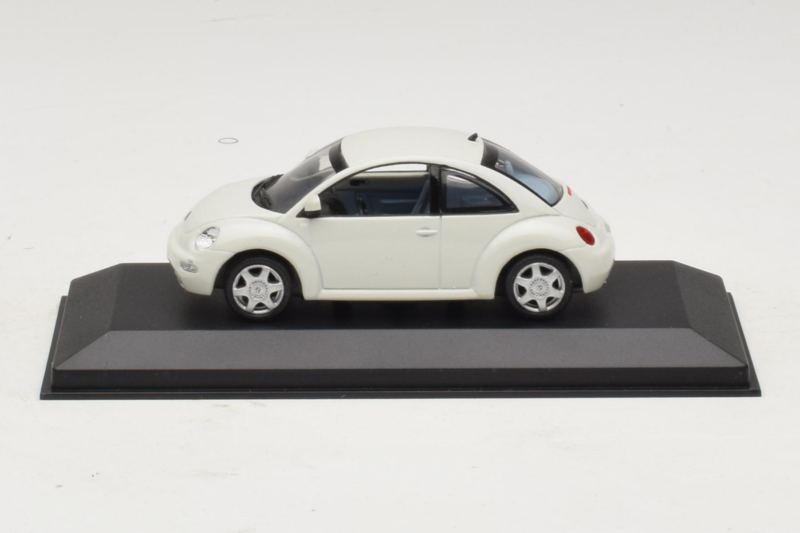 Volkswagen New Beetle Bílý Minichamps 1:43 430058005 Kov