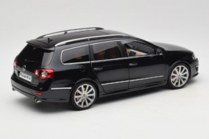 Volkswagen Passat B6 R36 Variant Černý NZG 1:18 KF044-4A Kov – obrázek 3 z 8