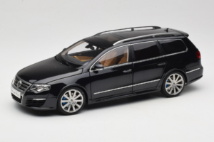Volkswagen Passat B6 R36 Variant Černý NZG 1:18 KF044-4A Kov