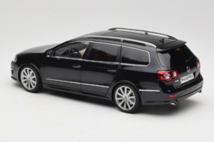 Volkswagen Passat B6 R36 Variant Černý NZG 1:18 KF044-4A Kov – obrázek 7 z 8