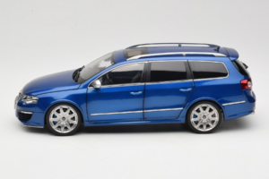 Volkswagen Passat B6 R36 Variant Modrý NZG 1:18 KF044 Kov – obrázek 5 z 9