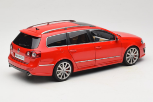 Volkswagen Passat B6 R36 Variant Červený NZG 1:18 KF044-5 Kov – obrázek 3 z 8