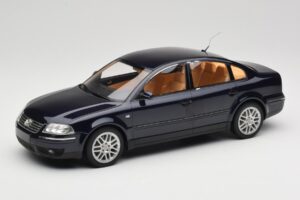 Volkswagen Passat W8 B5.5 Indigo Blue DNA 1:18 DNA000029 Kov