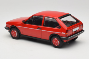 Volkswagen Polo II Coupe Fox MCG 1:18 MCG18523 Kov – obrázek 5 z 6