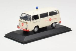 Volkswagen T2 Ambulance Malteser Hilfsdienst Minichamps 1:43 400053092 Kov – obrázek 2 z 4