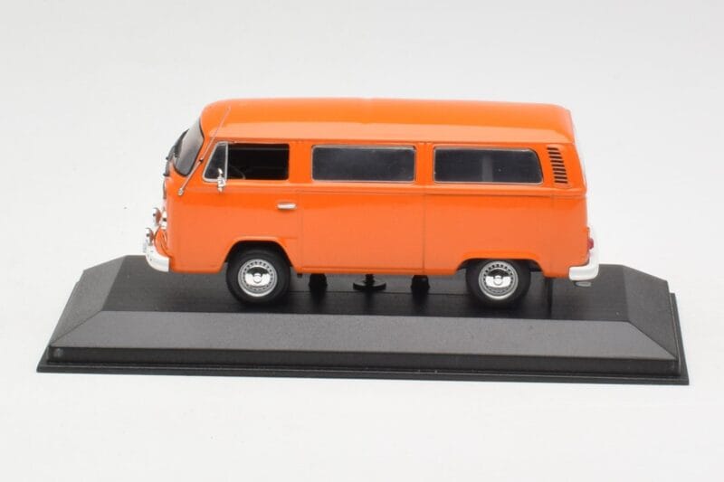 Volkswagen T2 Bus Oranžový Minichamps 1:43 400053000 Kov